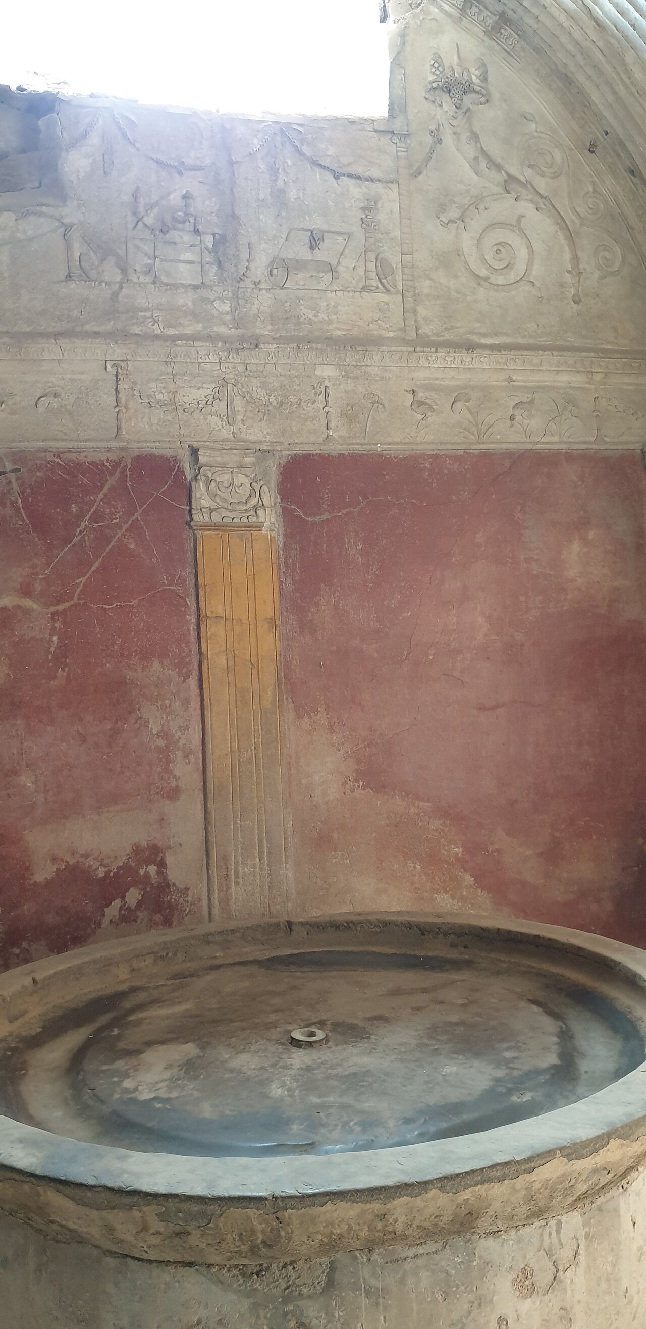 폼페이 스타비안 욕탕의 내부 발굴 현장